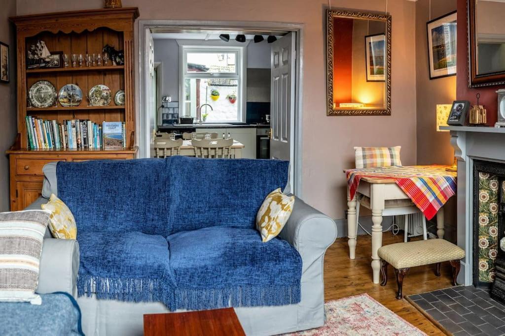 Spacious Charming Cottage Near Lake And Sea Хорнси Экстерьер фото